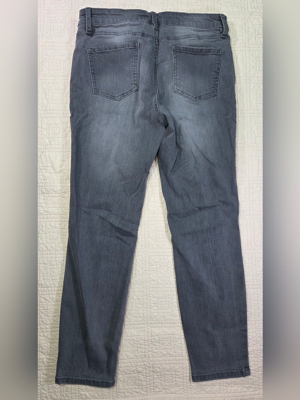 BUFFALO David Bitton Jeans Women’s 10 Gray Aubrey Mid Rise Super Soft Capri - Picture 2 of 11